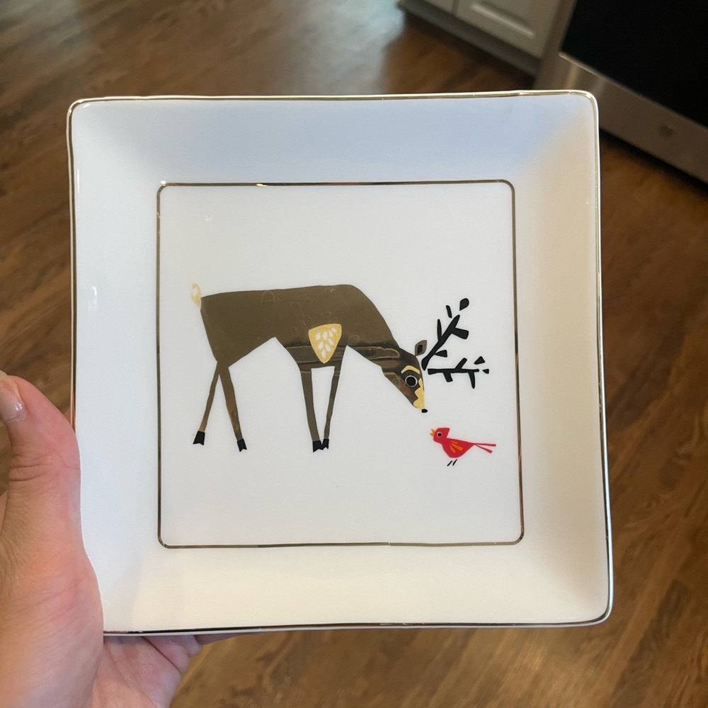 Grace’s Teaware Christmas Reindeer Gold Plates (quantity 6)